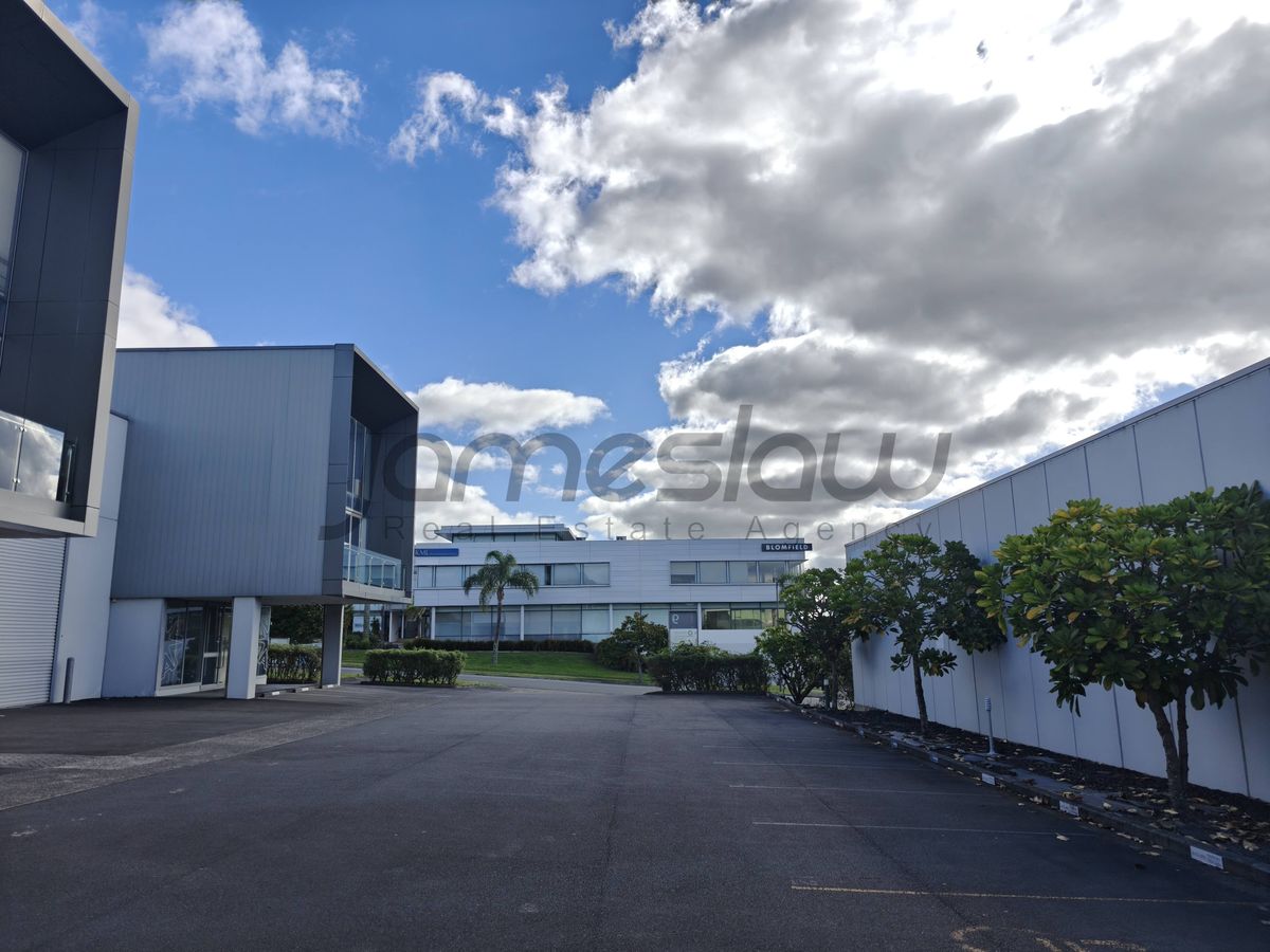 Versatile 435sqm High-Stud Warehouse & Office - Vedere 4