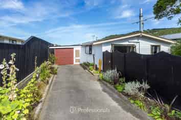 23b Roband Crescent, Brown Owl