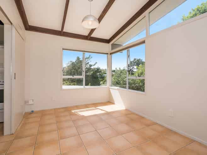 21 Erica Road, Sunnynook