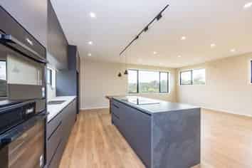 30 Awanui Road, Red Beach