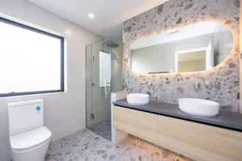 30 Awanui Road, Red Beach