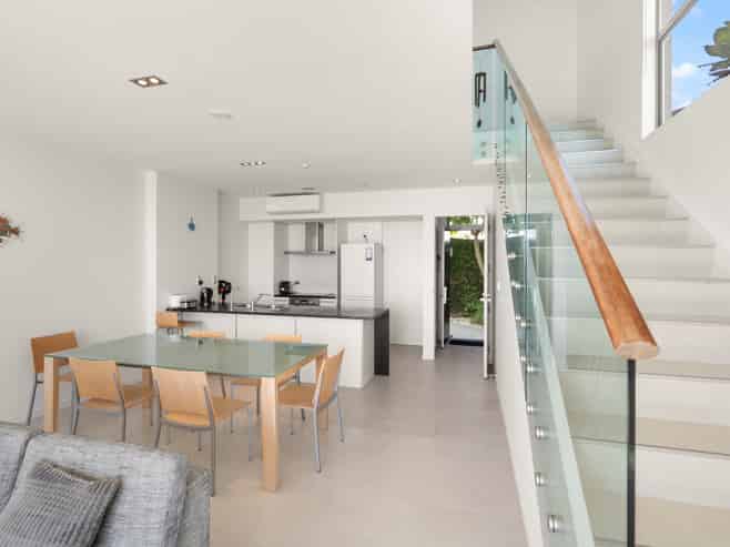 9/18 Dudley Crescent, Cable Bay