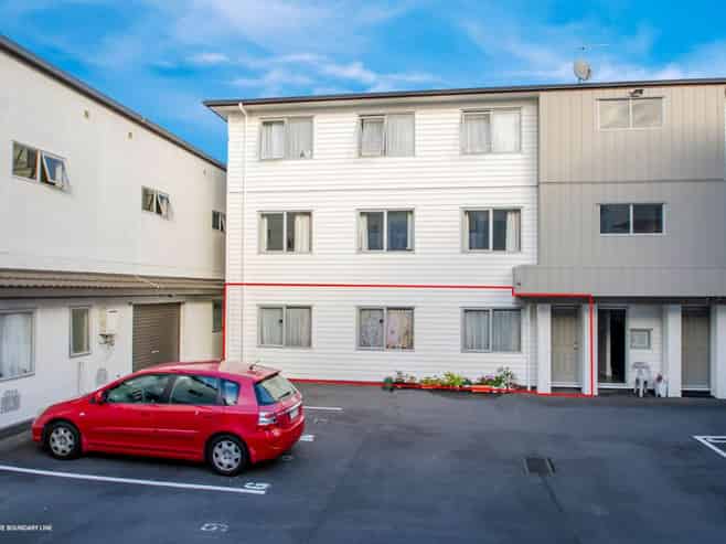 95C Felton Mathew Avenue, Saint Johns