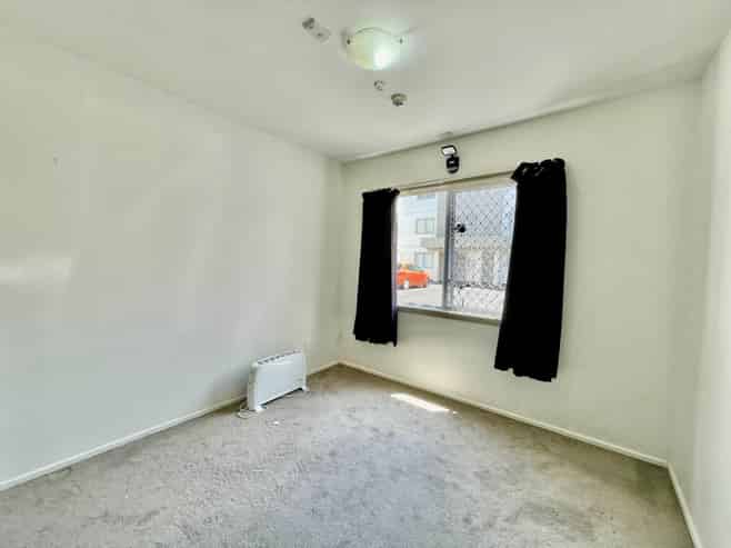 95C Felton Mathew Avenue, Saint Johns