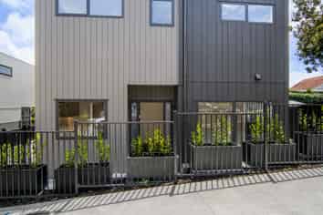 3A Range View Road, Mount Albert