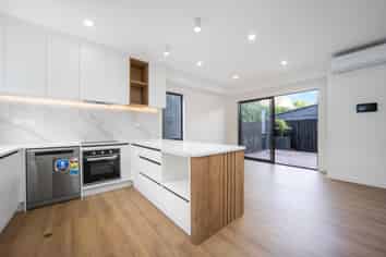 3B Range View Road, Mount Albert