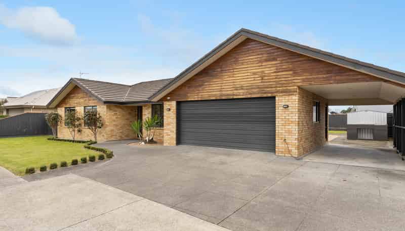 2 Puketea Place, Redwoodtown
