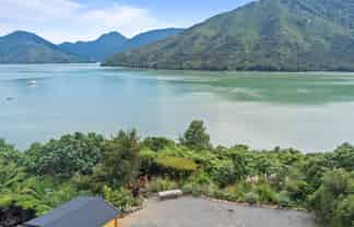 712 Queen Charlotte Drive, Havelock