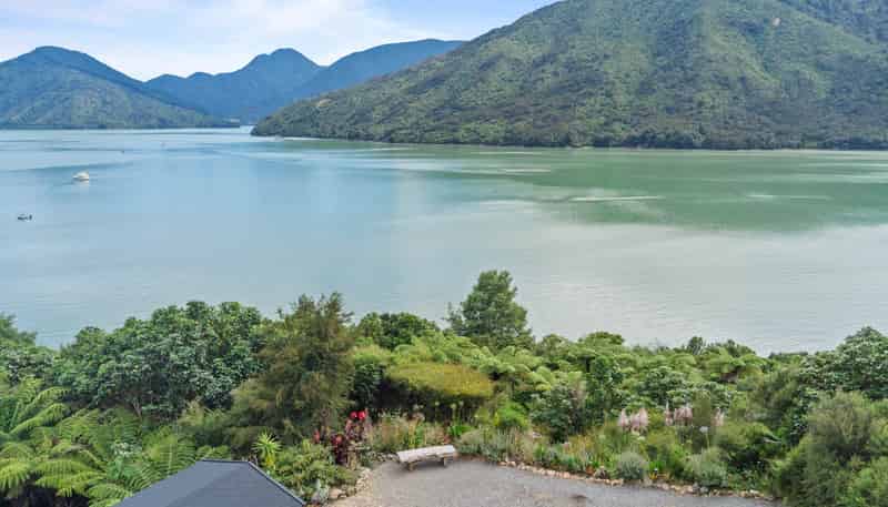 712 Queen Charlotte Drive, Havelock