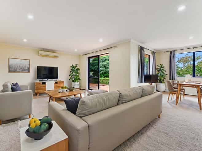 18 Everton Place, Grandview Heights