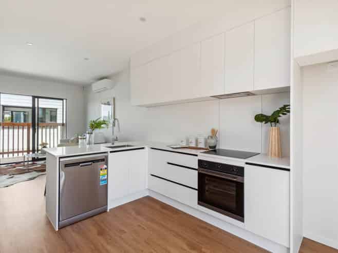 4/12 Woodhouse Place, West Harbour