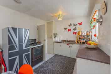 6 Waimarie Avenue, Paraparaumu