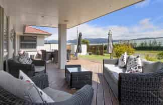 17 Ballantyne Way, Katikati