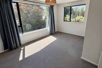 37 Aberdeen Road, Saint Clair