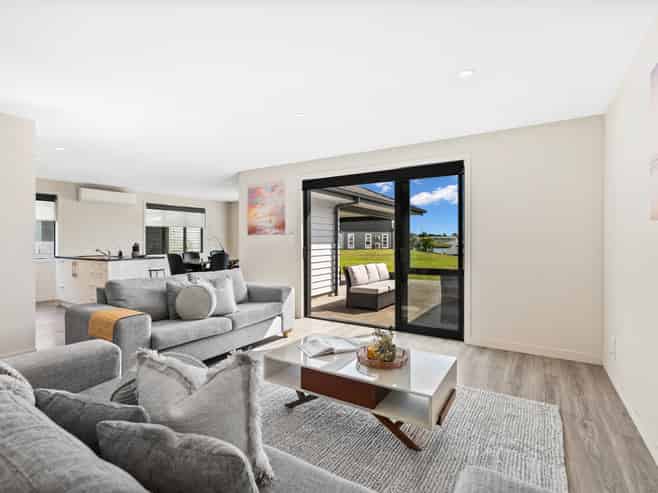 21 Waitemata Drive, One Tree Point