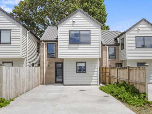 123 Grove Road, Papakura