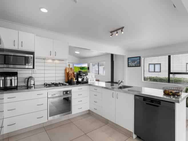 7 Alamar Crescent, Mangawhai Heads