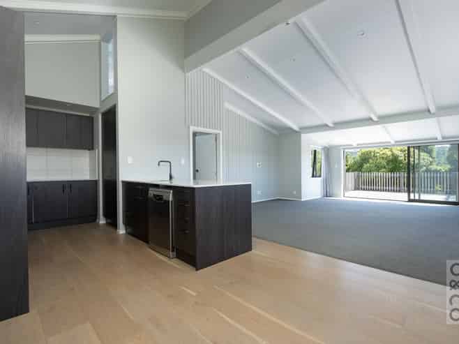 19 Maude Street, Riverhead