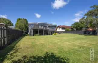 19 Maude Street, Riverhead