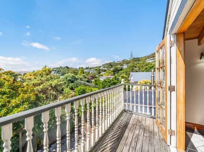 17 Paremata Crescent, Paremata