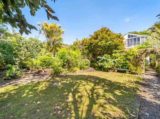 17 Paremata Crescent, Paremata