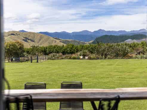 33 Oriwa Lane, Levin