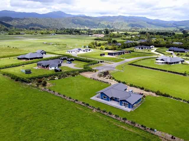 33 Oriwa Lane, Levin