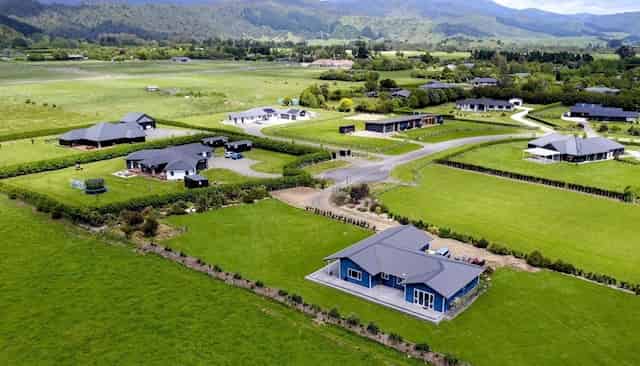 33 Oriwa Lane, Levin