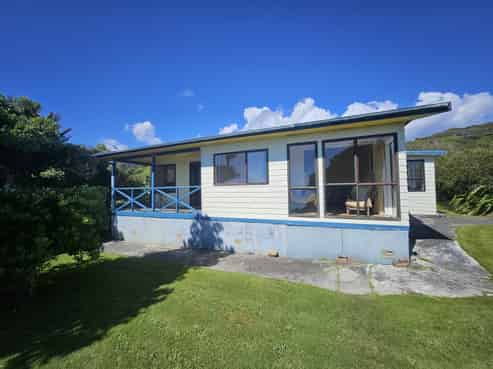 1303 Coast Road, Nine Mile