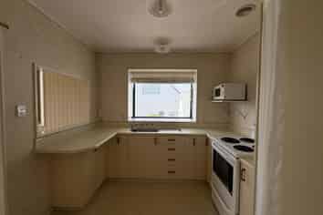 2/11 Te Ngaere Place, Merrilands