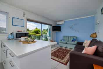 14/58 School Road, Paihia
