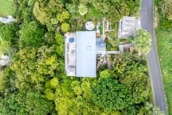 8 Beresford Avenue, Surfdale