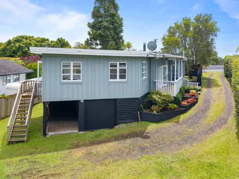 32 Mcentee Road, Waitakere