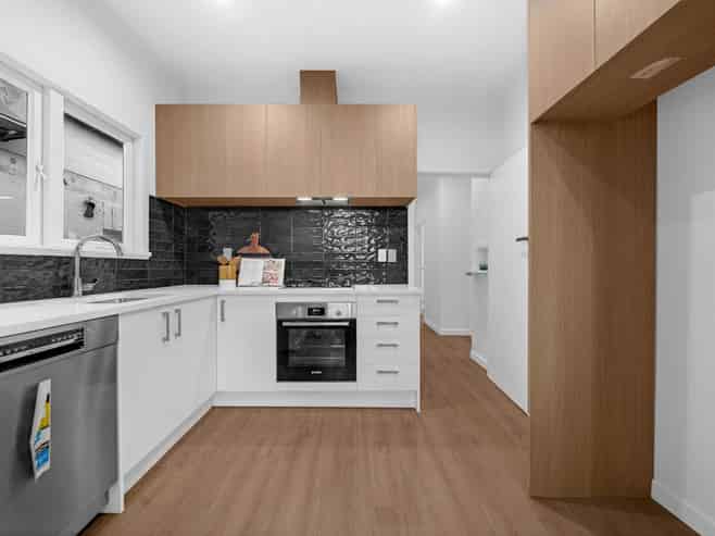 4029 Great North Road, Glen Eden