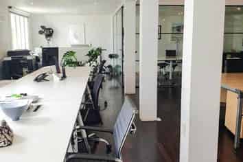 IMPRESSIVE AND SPACIOUS OFFICE WITH CHARACTER
