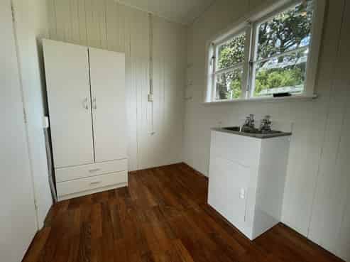 64 Oxford Terrace, Epuni