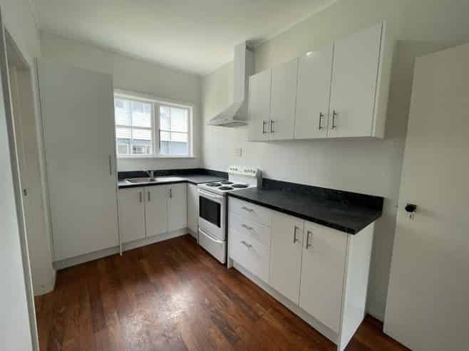 64 Oxford Terrace, Epuni