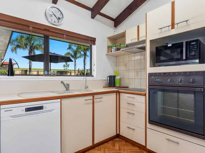 131 Riverside Drive, Whakatane