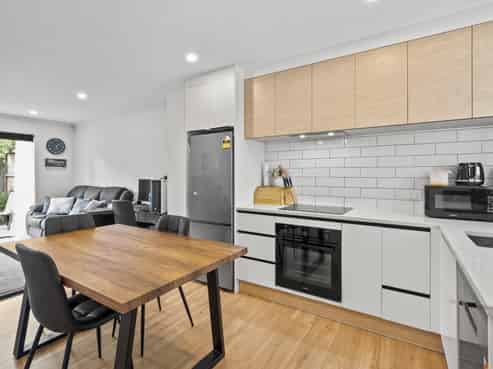 7/5 King Street, Papakura