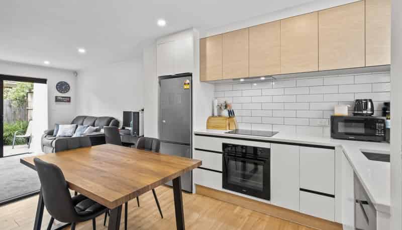 7/5 King Street, Papakura