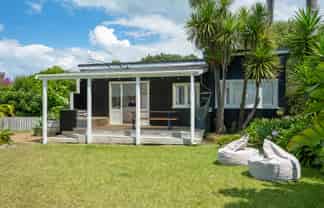 5 Manuka Road, Oneroa