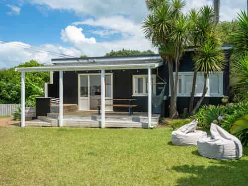 5 Manuka Road, Oneroa