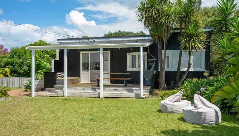 5 Manuka Road, Oneroa