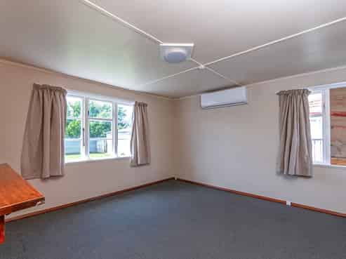 33 Rangiora Avenue, Roslyn