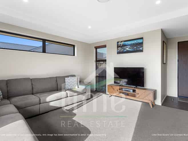 41 Tiritiri Moana Drive, Pegasus