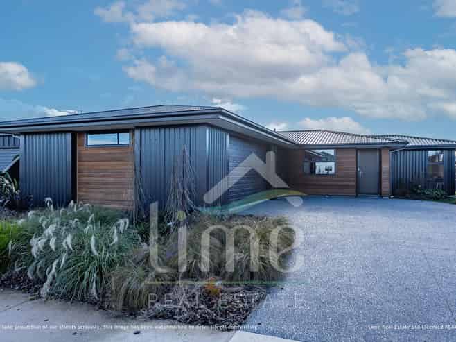 41 Tiritiri Moana Drive, Pegasus