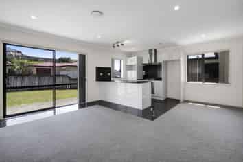 14A Frederick Place, Whalers Gate