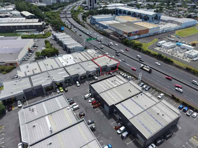 Corporate, A-Grade, Motorway Exposure - 387sqm 
