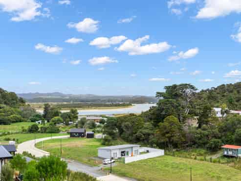 11 Rihi Paea Rise, Ngunguru