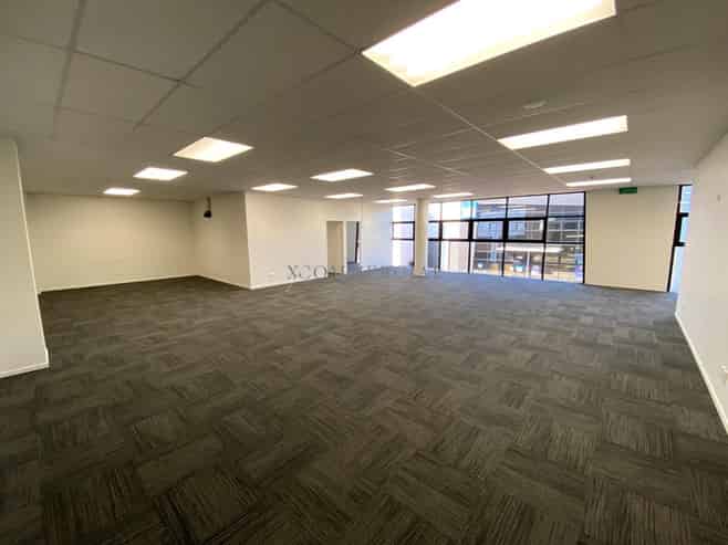  Corporate Refurbished Warehouse - 590sqm 